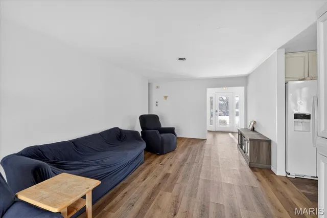 $325,000 | 107 Little Hill Court, Ballwin, MO 63011