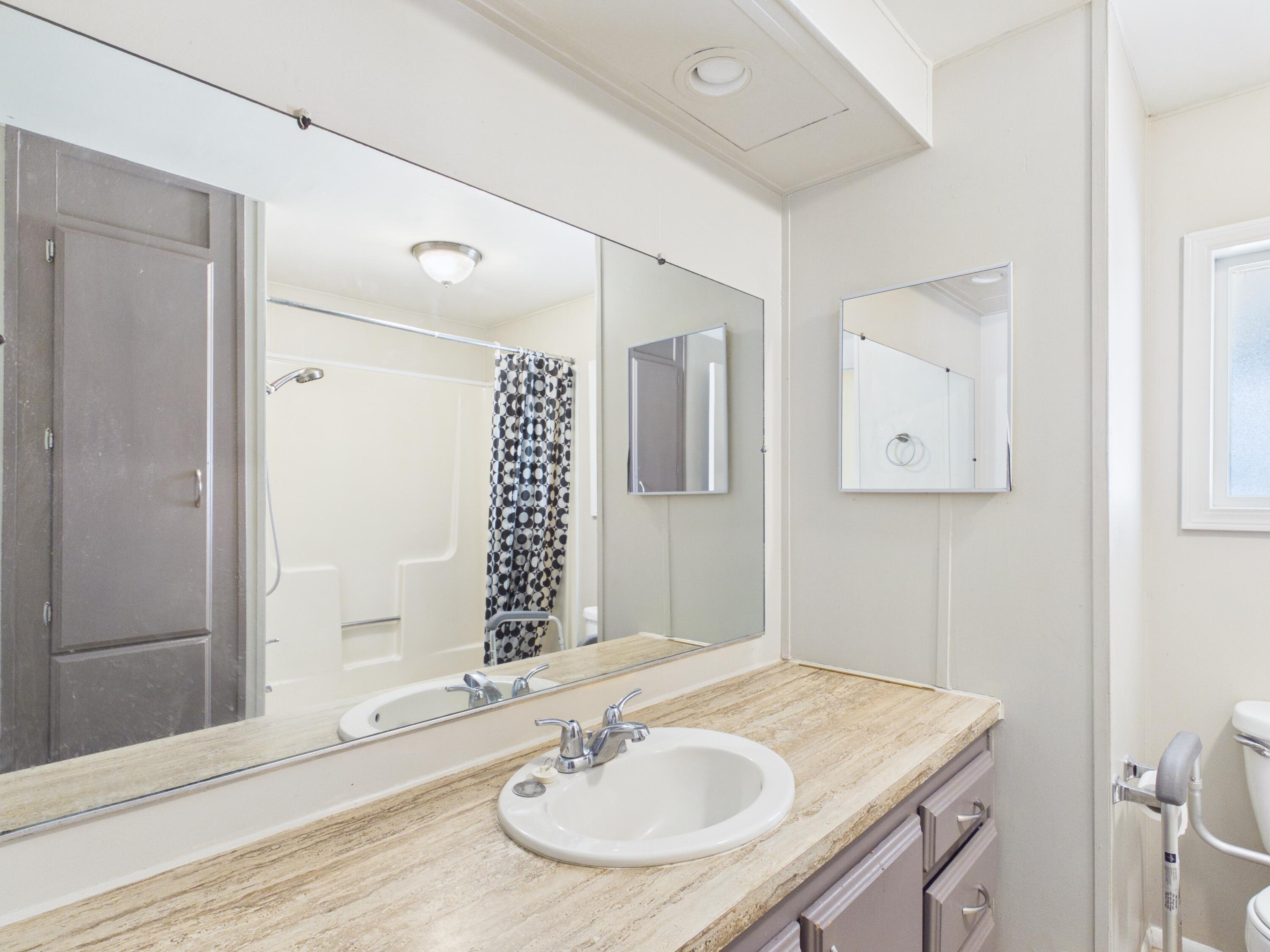 72 West Coast Road, Unit 22 Redway, CA 95560 - Photo 23 of 36 Gallery Image 23