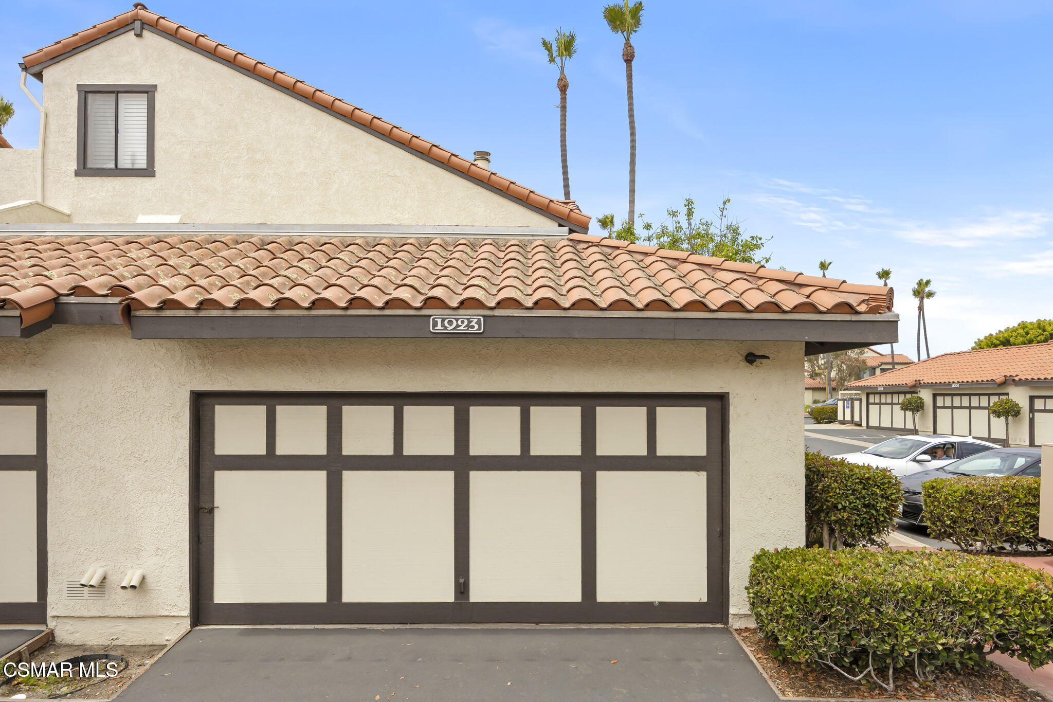 1923 Majorca Drive Oxnard, CA 93035 - Photo 27 of 34 a view of balcony with furniture