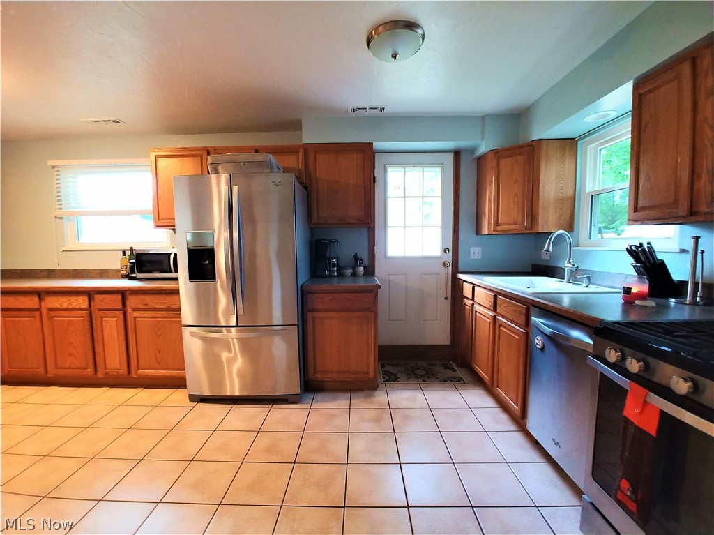 6834 Franke Road Middleburg Heights, OH 44130 - Photo 2 of 9