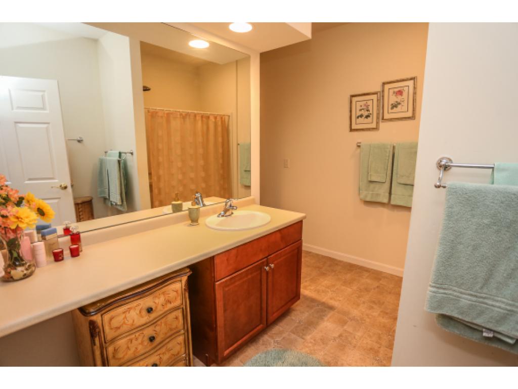 47 Old Stage Road, Unit 47 Litchfield, NH 03052 - Photo 14 of 20