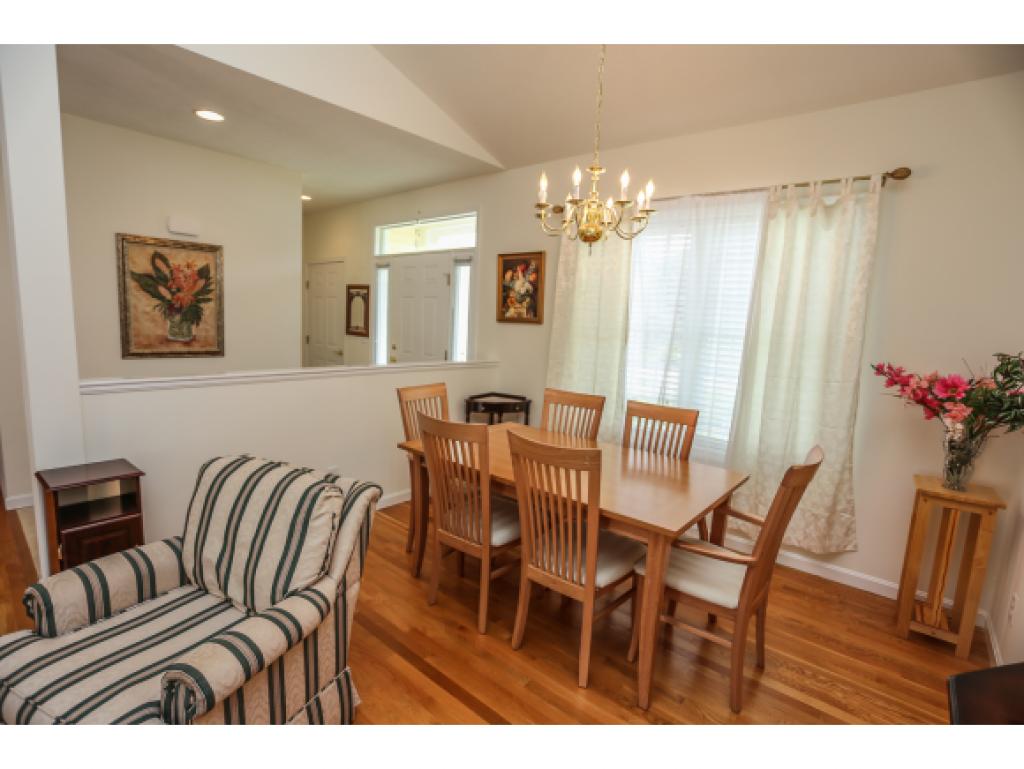 47 Old Stage Road, Unit 47 Litchfield, NH 03052 - Photo 4 of 20