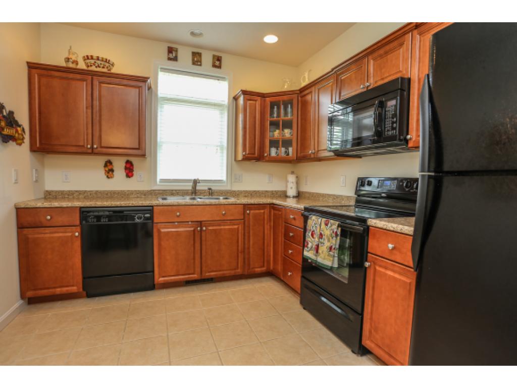 47 Old Stage Road, Unit 47 Litchfield, NH 03052 - Photo 10 of 20