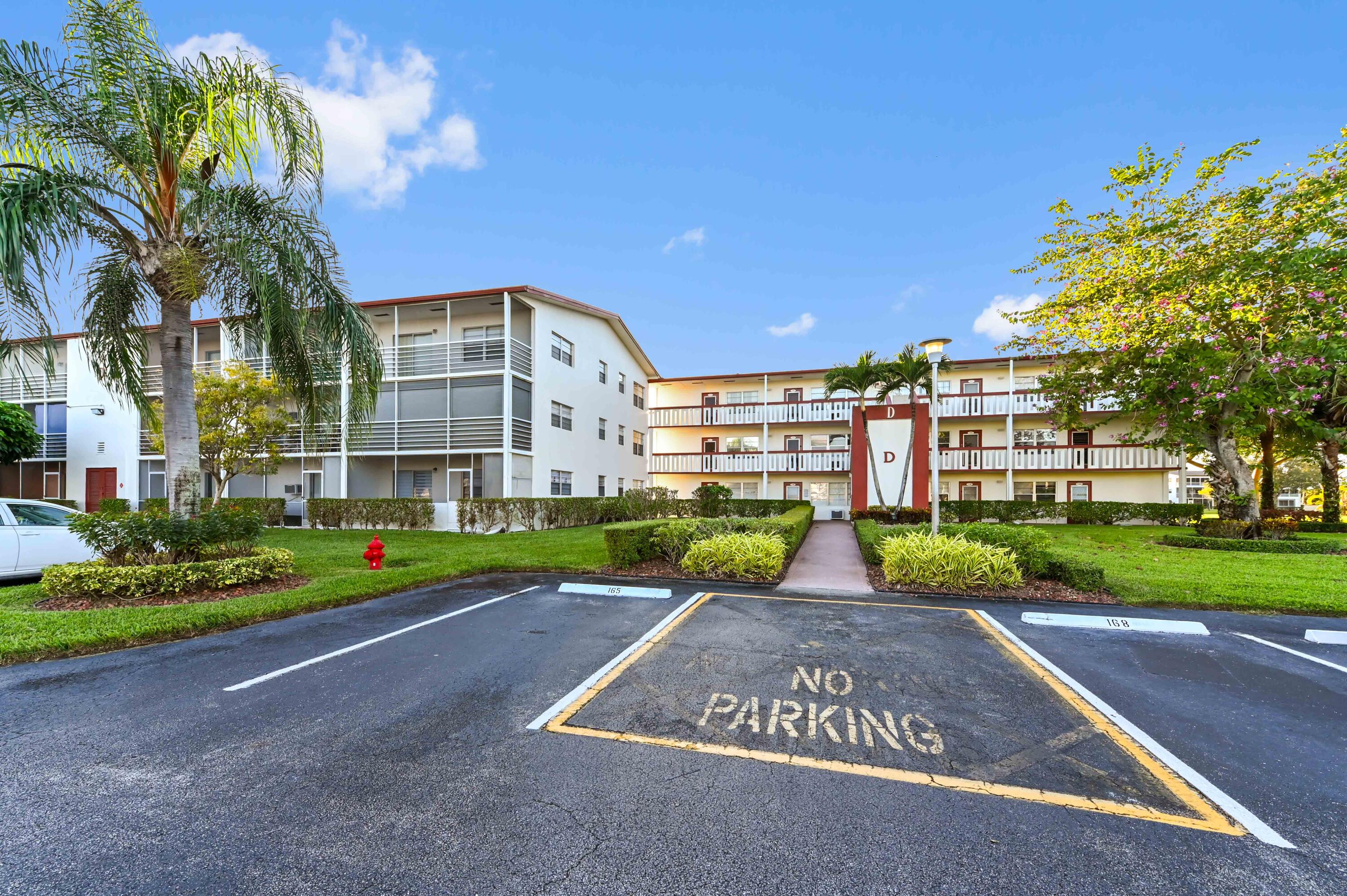 135 Brighton Drive, Unit D Boca Raton, FL 33434 - Photo 24 of 25 01 front 01
