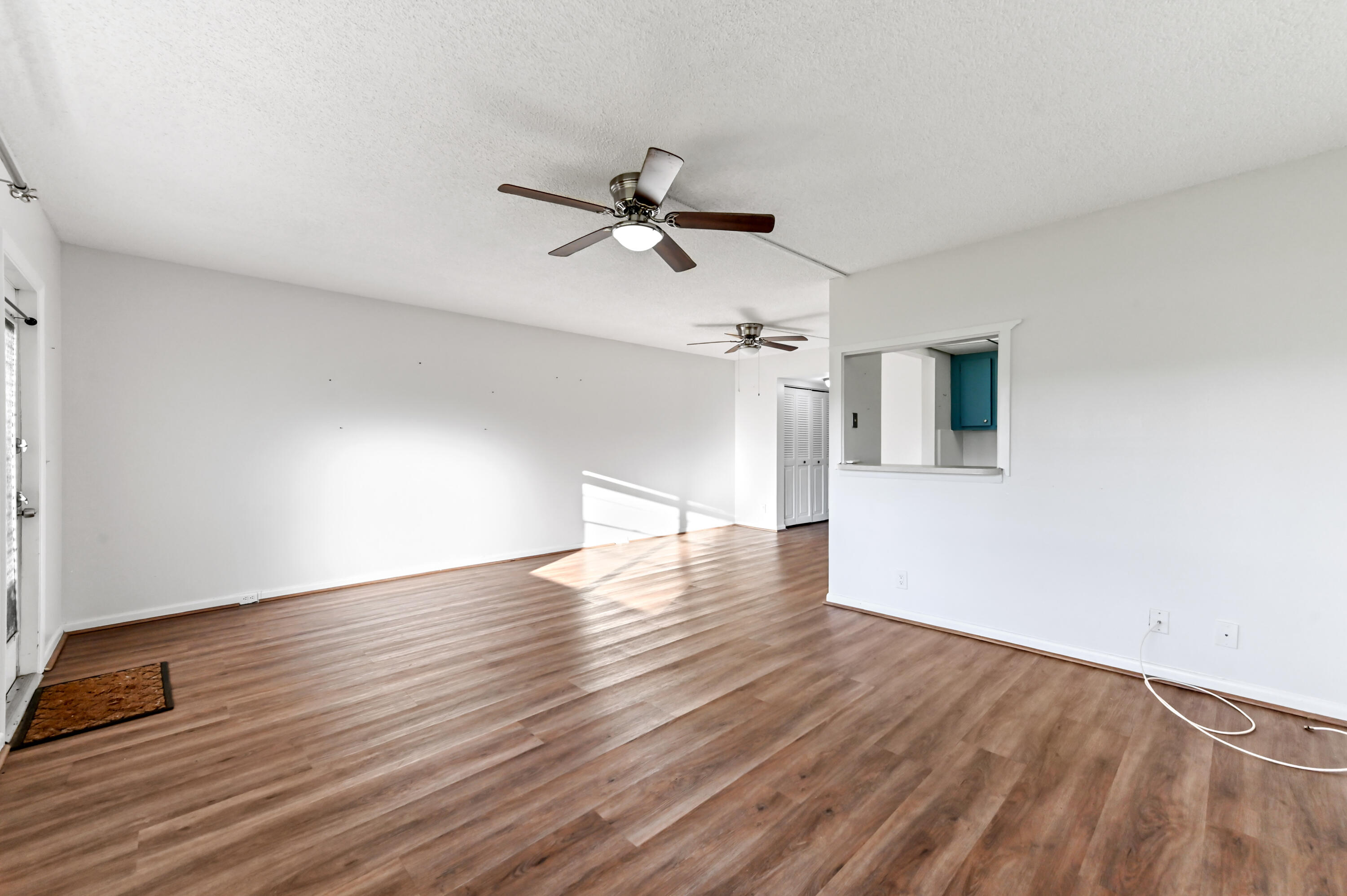 135 Brighton Drive, Unit D Boca Raton, FL 33434 - Photo 8 of 25 10 dining room 01