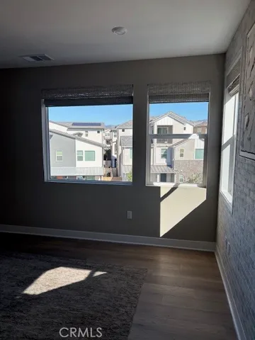 $5,800 | 431 Flycatcher, Irvine, CA 92618