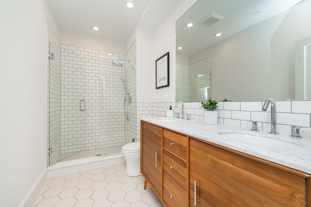 120 Brookside Avenue, Unit 302 Boston, MA 02130 - Photo 11 of 19