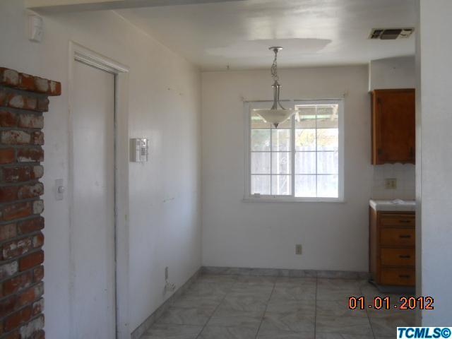 1053 Cara Road Dinuba, CA 93618 - Photo 3 of 10 Additional Photo