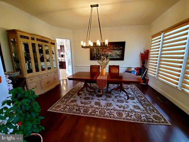 1882 Beulah Road Vienna, VA 22182 - Photo 5 of 47