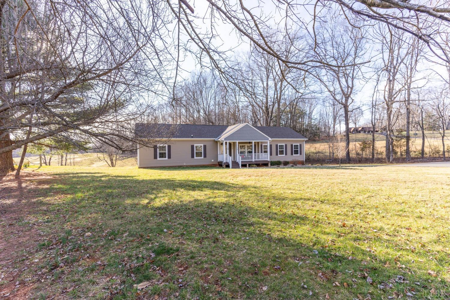 2659 Chilton Road Appomattox, VA 24522 - Photo 40 of 55 a front view of a house with a yard