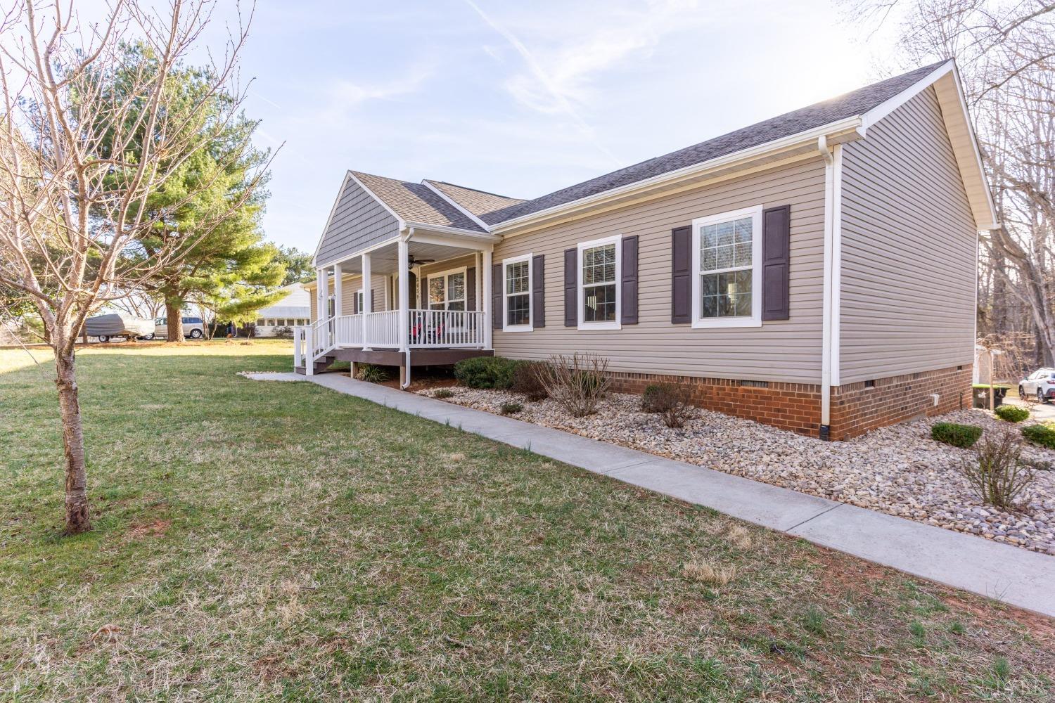 2659 Chilton Road Appomattox, VA 24522 - Photo 44 of 55 a front view of a house with a yard