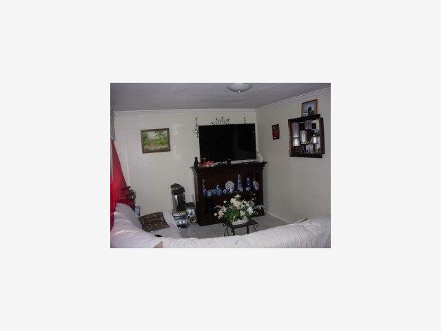 12 Rico Circle Salinas, CA 93907 - Photo 3 of 5 Gallery Image 3