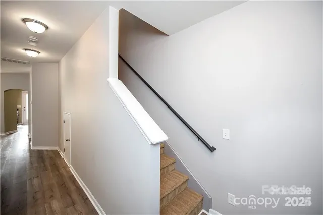 $2,050 | 4707 Craigmoss Lane, Charlotte, NC 28278