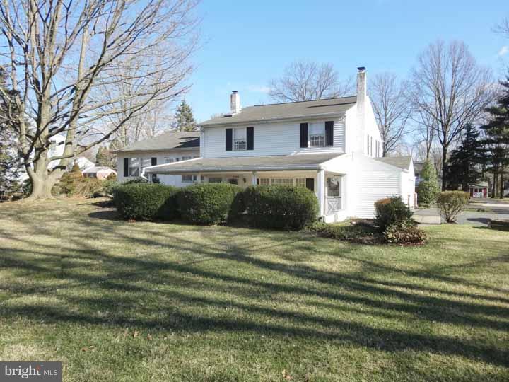 3840 Shelley Road Huntingdon Valley, PA 19006 - Photo 20 of 25 Exterior Back