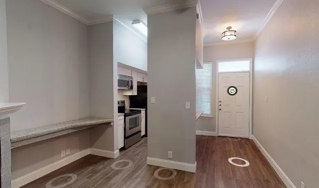 $1,425 | 2814 Nueces Street, Unit 108, Austin, TX 78705