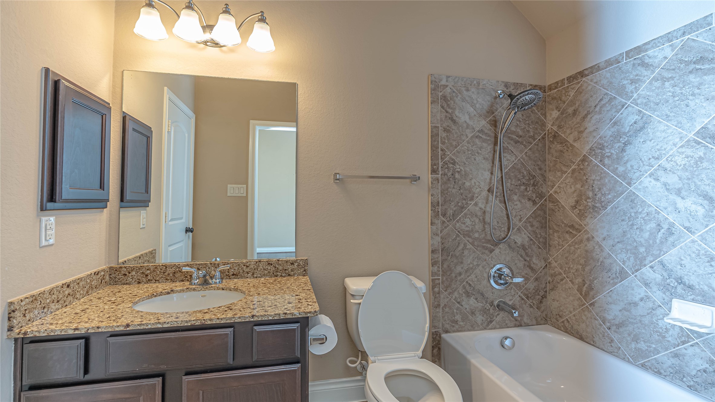 1601 Enchanted Brook Court Rosenberg, TX 77471 - Photo 12 of 35