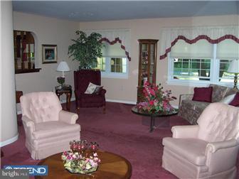 4206 Bridgeboro Road Moorestown, NJ 08057 - Photo 7 of 12 Living Room