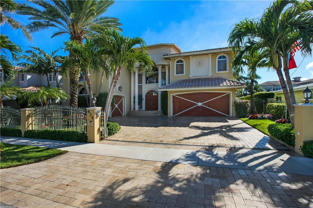 824 Northeast 70th Street Boca Raton, FL 33487 - Photo 4 of 19 Photo 4