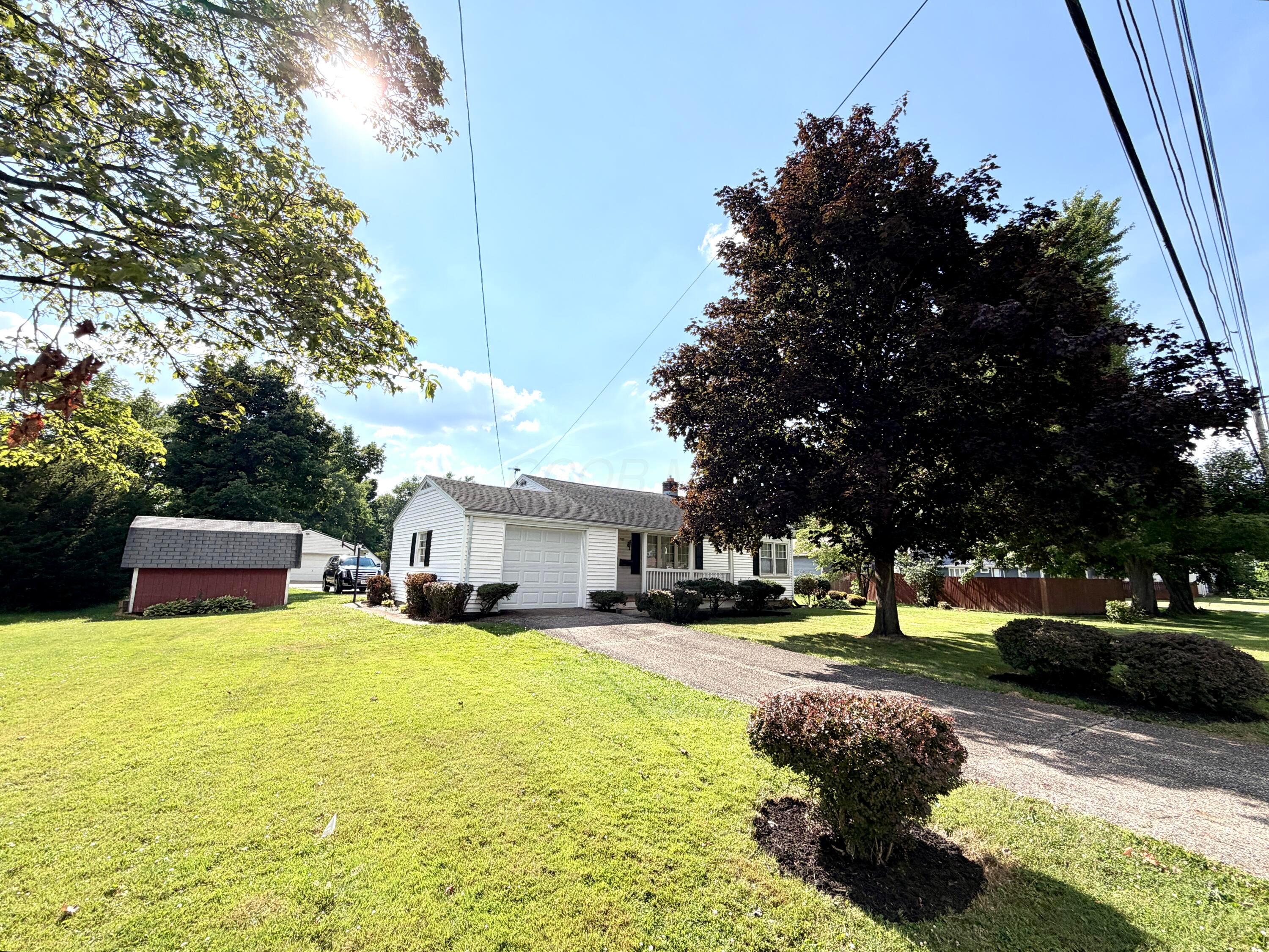 805 Newark Road Mount Vernon, OH 43050 - Photo 2 of 22 IMG_4397