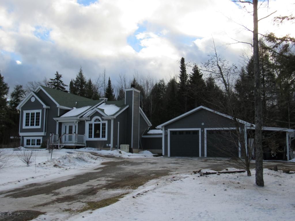 306 Gibbs Road Newport Town, VT 05857 - Photo 1 of 26 Gallery Image 1