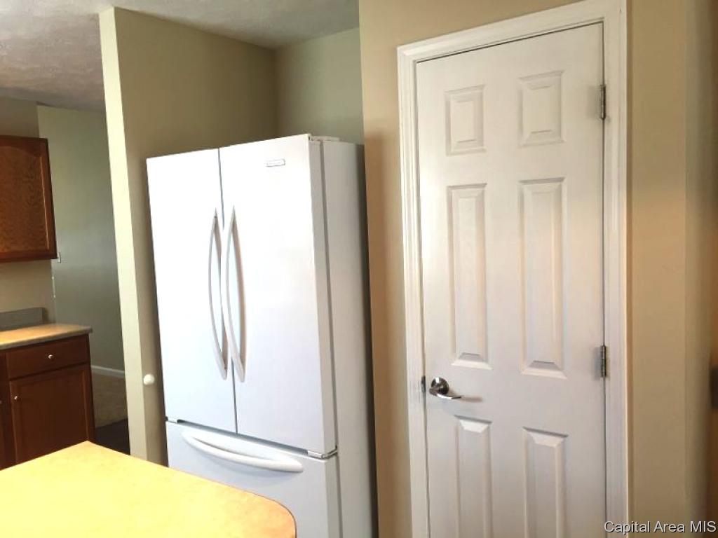 3602 Lytham Drive Springfield, IL 62712 - Photo 16 of 36 Gallery Image 16
