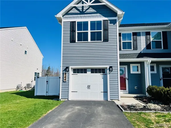 $304,900 | 144 South Drive, West Seneca, NY 14218