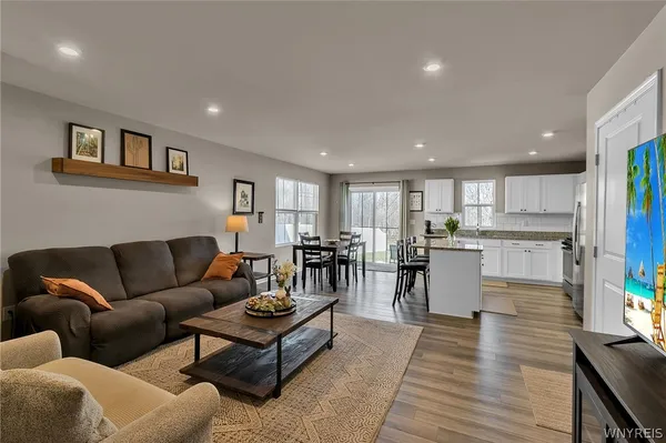 $304,900 | 144 South Drive, West Seneca, NY 14218