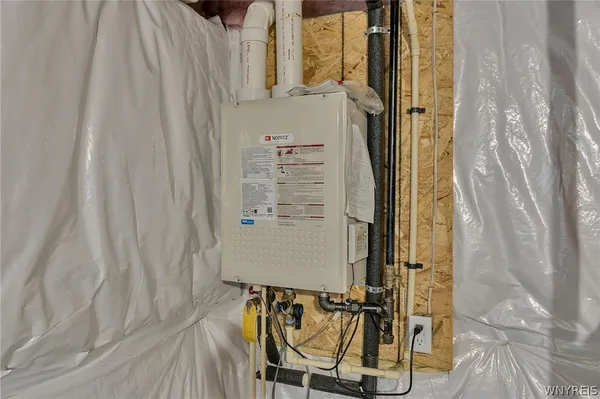 $304,900 | 144 South Drive, West Seneca, NY 14218