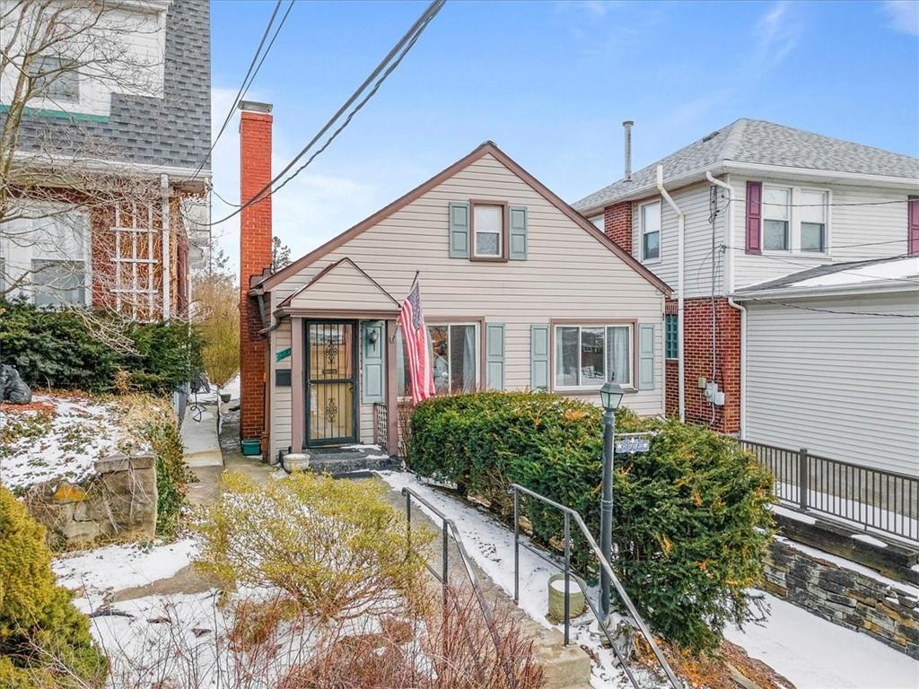 2816 Middletown Road Pittsburgh, PA 15204 - Photo 2 of 35 Gallery Image 2