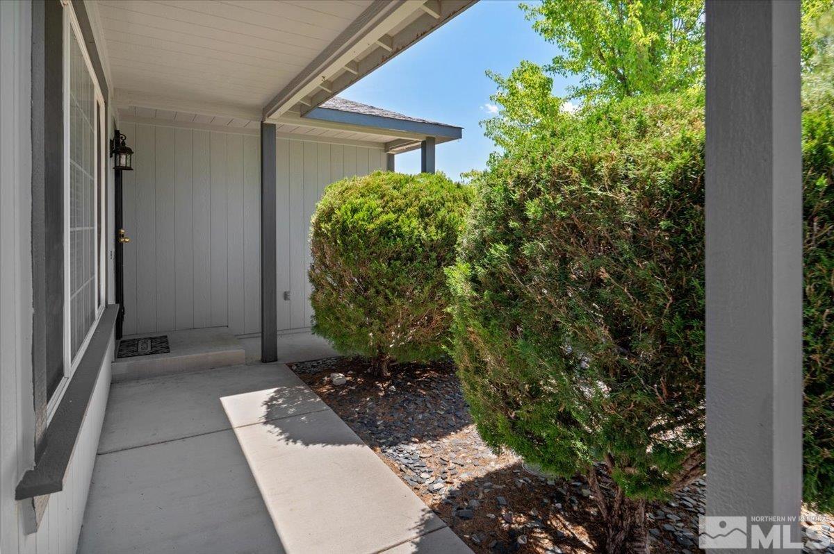 17755 Fairfax Court Reno, NV 89508 - Photo 6 of 34 Photo 6