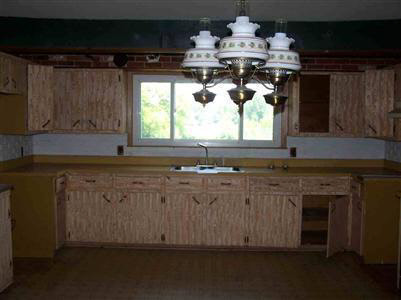 3286 West Mount Morris Road Mount Morris, MI 48458 - Photo 4 of 14 20119110-3.JPG