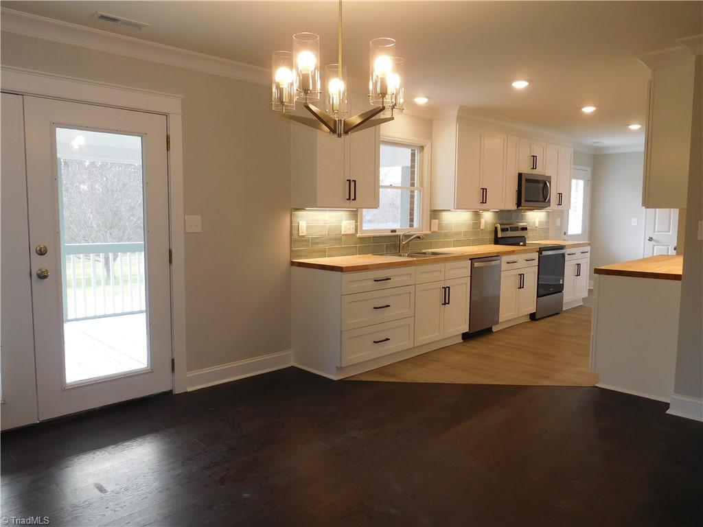 5940 Skylark Road Pfafftown, NC 27040 - Photo 8 of 42 Dining Room looking into Kitchen.