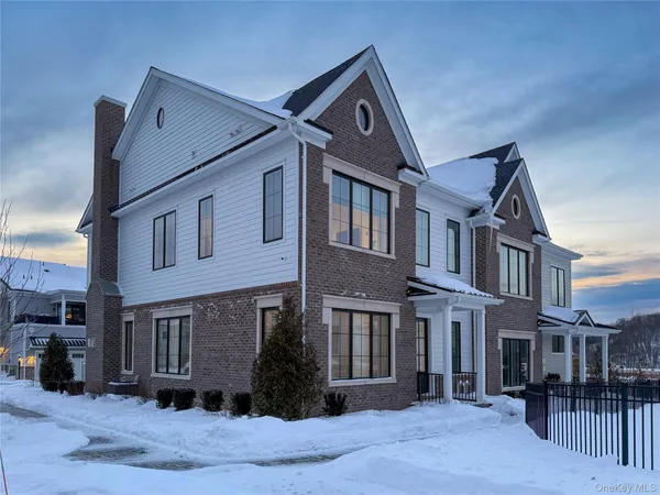 $1,750,000 | 4 Wright Drive, Chappaqua, NY 10514