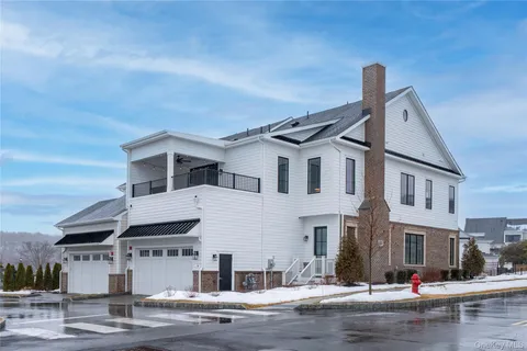 $1,750,000 | 4 Wright Drive, Chappaqua, NY 10514