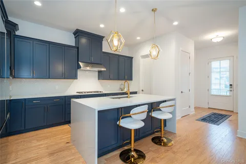 $1,750,000 | 4 Wright Drive, Chappaqua, NY 10514