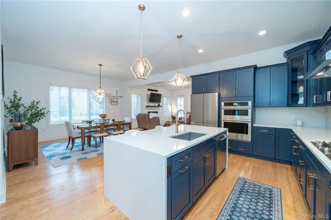 $1,750,000 | 4 Wright Drive, Chappaqua, NY 10514