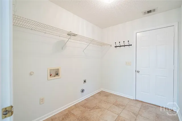 $2,500 | 114 Laurens Lane, Savannah, GA 31419