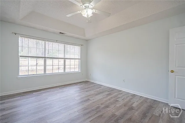 $2,500 | 114 Laurens Lane, Savannah, GA 31419