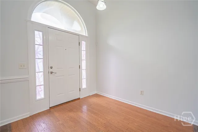 $2,500 | 114 Laurens Lane, Savannah, GA 31419