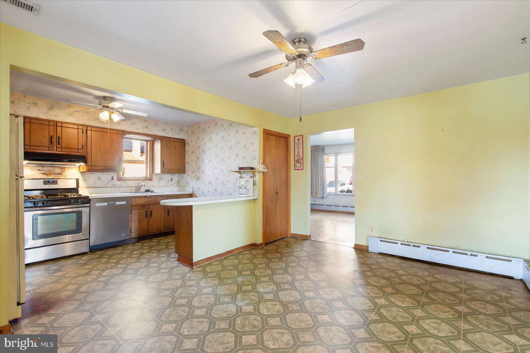1021 Chesaco Avenue Rosedale, MD 21237 - Photo 12 of 39 Dining Room
