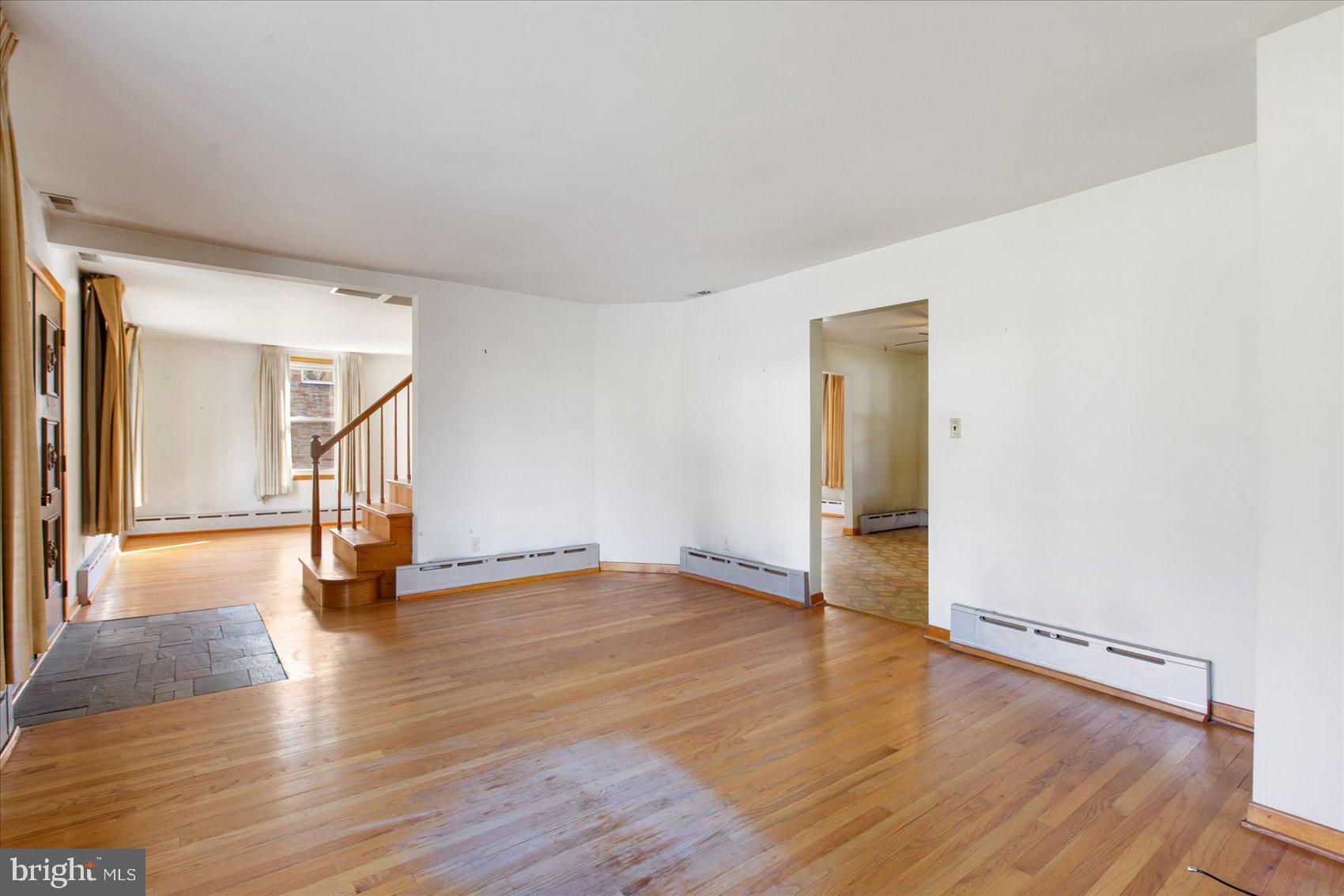 1021 Chesaco Avenue Rosedale, MD 21237 - Photo 8 of 39 Living Room