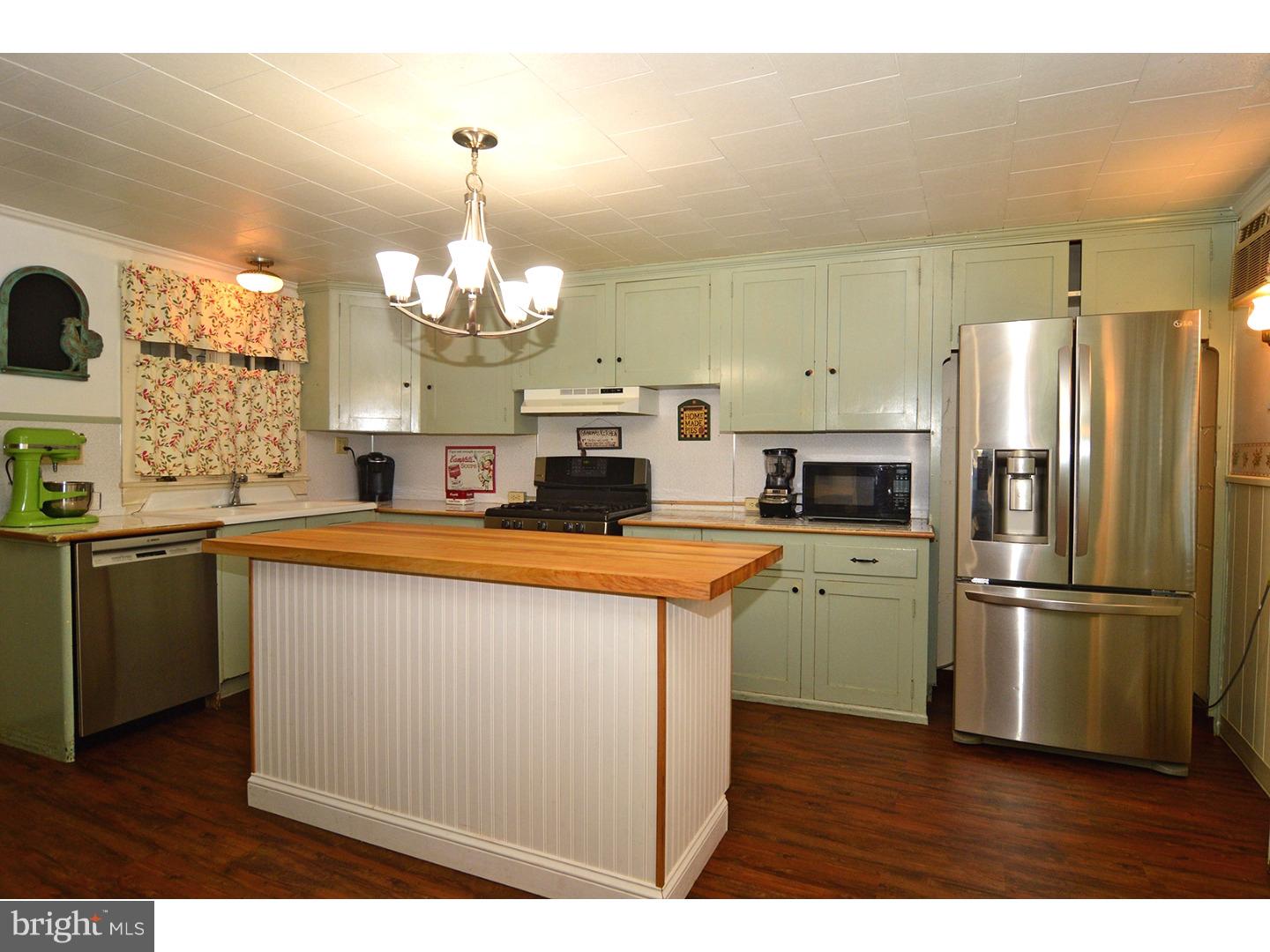 1345 Friedensburg Road Reading, PA 19606 - Photo 8 of 22