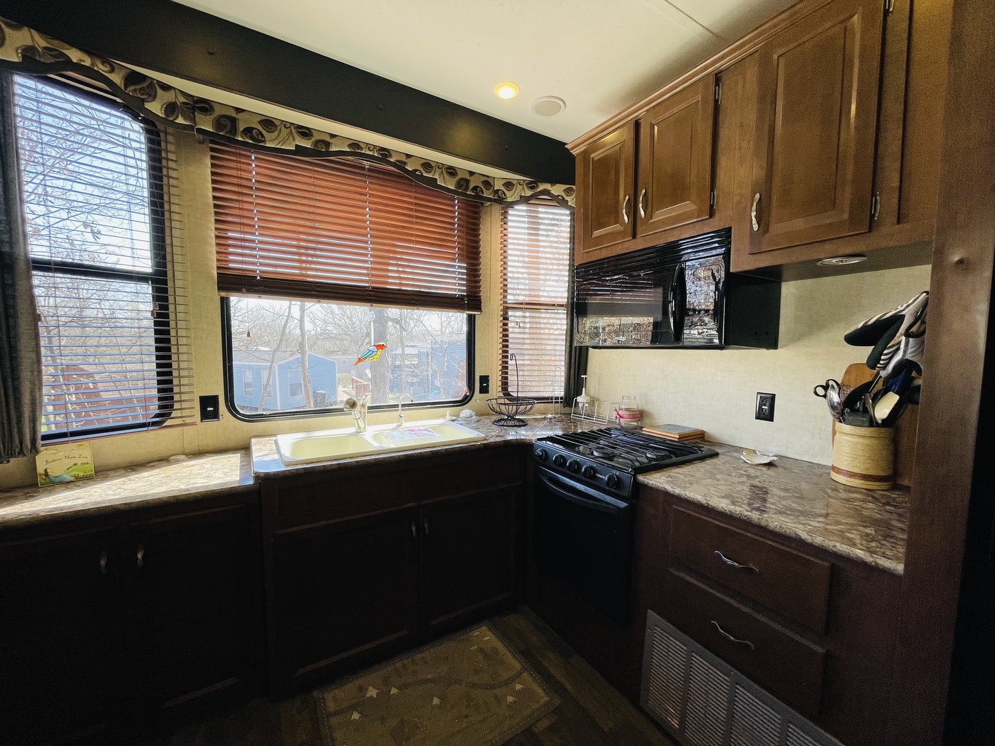 2795 East 28th Road Marseilles, IL 61341 - Photo 3 of 14 Gallery Image 3