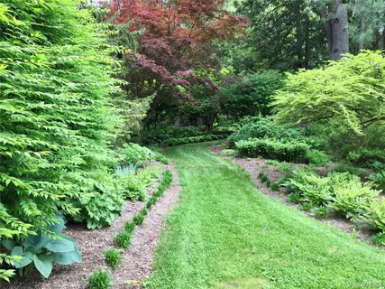 $4,250,000 | 549 Croton Lake Road, Bedford Corners, NY 10549
