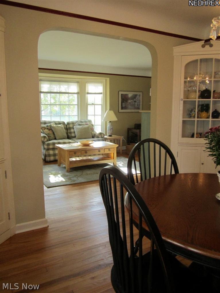 3720 Strathavon Road Cleveland, OH 44120 - Photo 5 of 17