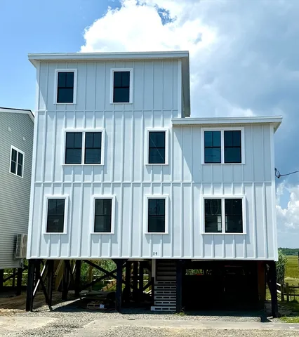 $3,750 | 79 North End, Salisbury, MA 01952