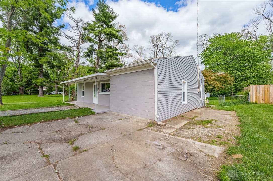 330 St Paul Avenue Springfield, OH 45504 - Photo 5 of 33