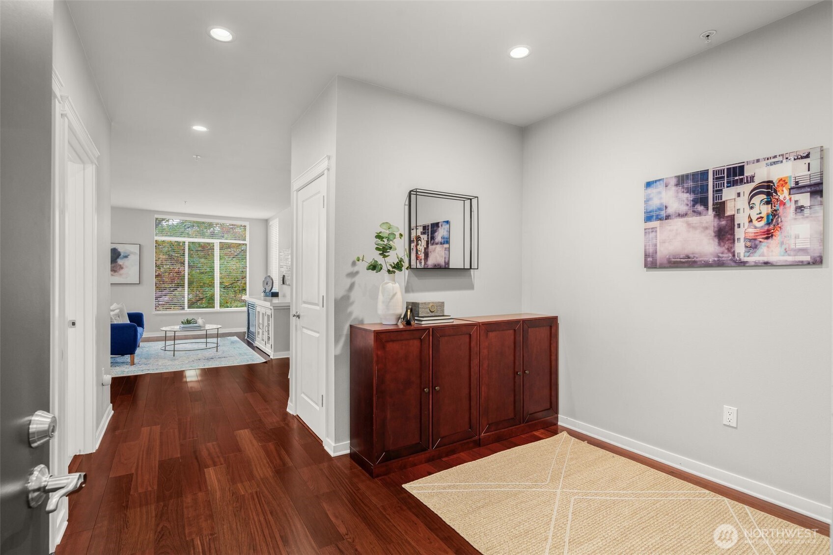 200 West Comstock Street, Unit 303 Seattle, WA 98119 - Photo 16 of 21