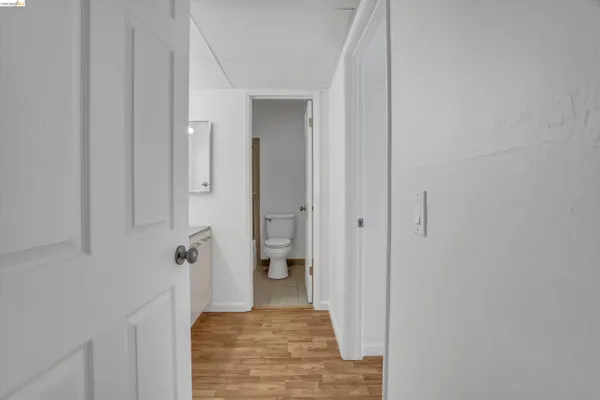 $2,000 | 490 North Civic Drive, Unit 409, Walnut Creek, CA 94596