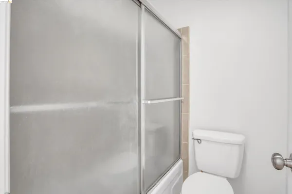 $2,000 | 490 North Civic Drive, Unit 409, Walnut Creek, CA 94596